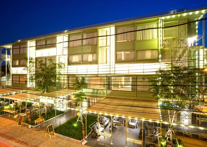 Samsen Street Hotel 4*