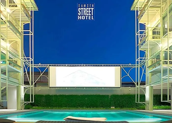 Samsen Street 4*