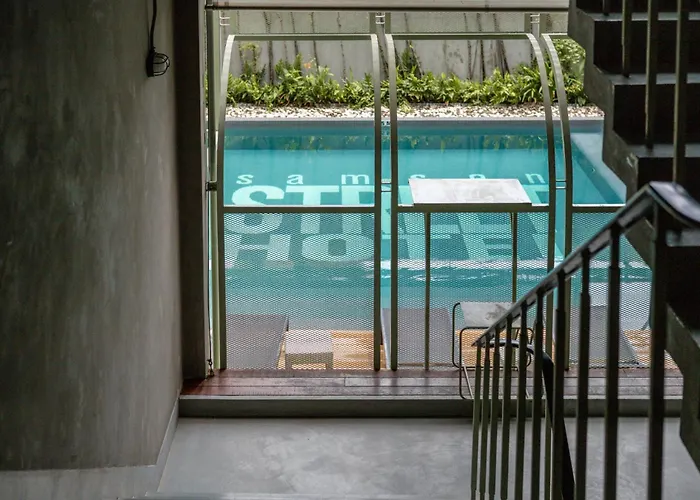 Samsen Street 4*